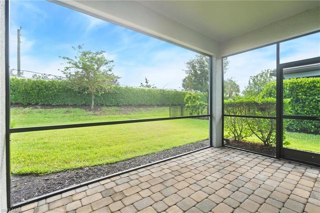2244 Yellowfin CIR, Naples, FL 34114