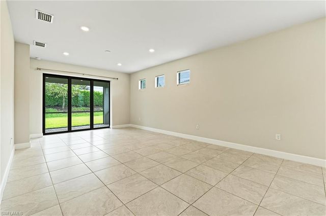 2244 Yellowfin CIR, Naples, FL 34114