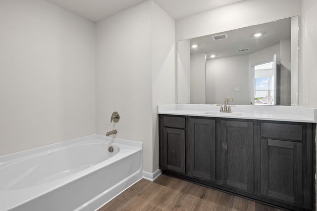 130 Condie Russell Avenue, Venus, TX 76084