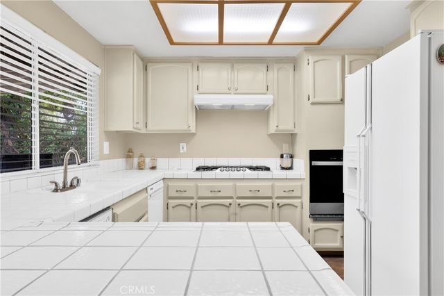 31350 Contour, Nuevo, CA 92567