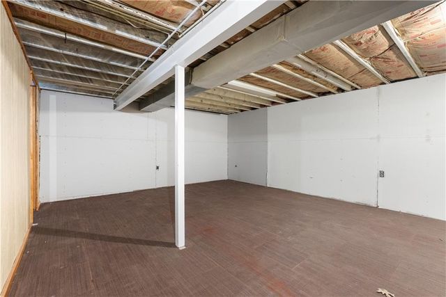 406 SE 21st Street, Oak Grove, MO 64075