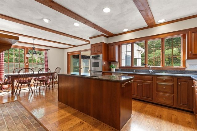 28 Thompson Dr, Sudbury, MA 01776