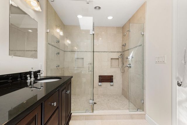 28 Thompson Dr, Sudbury, MA 01776