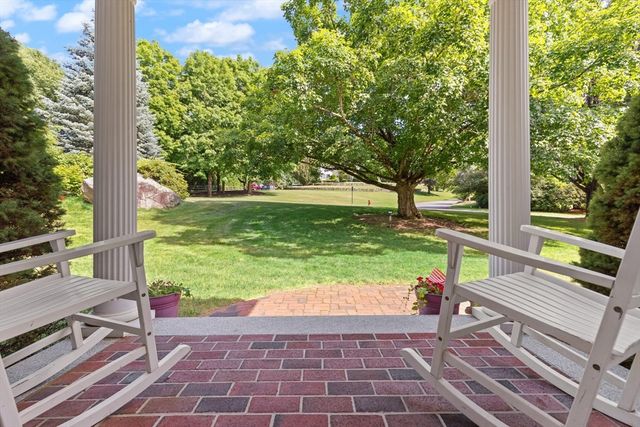 28 Thompson Dr, Sudbury, MA 01776