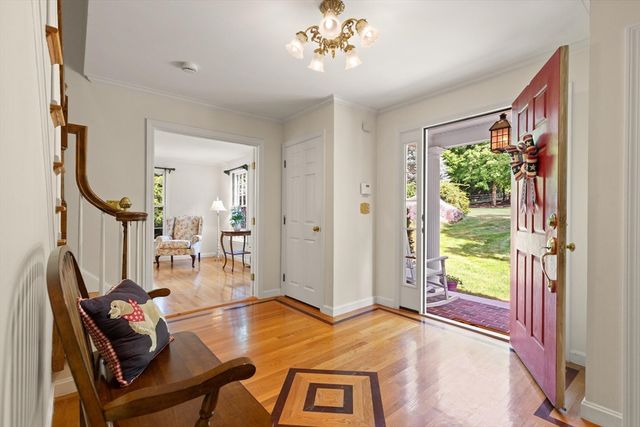 28 Thompson Dr, Sudbury, MA 01776