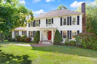 28 Thompson Dr, Sudbury, MA 01776