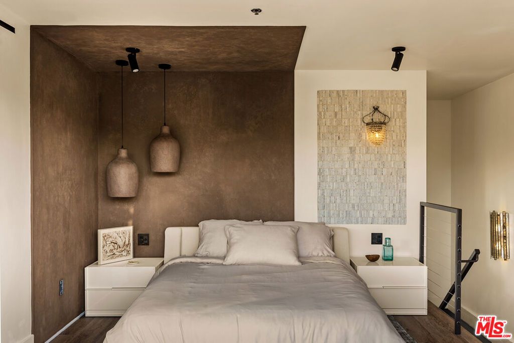 Image 20 of property listing at 812 Fremont Avenue 302, South Pasadena, CA 91030