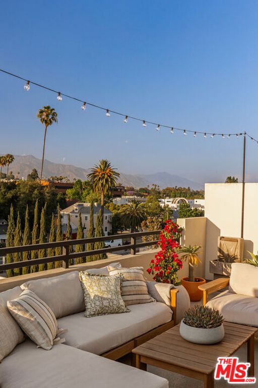 Image 27 of property listing at 812 Fremont Avenue 302, South Pasadena, CA 91030