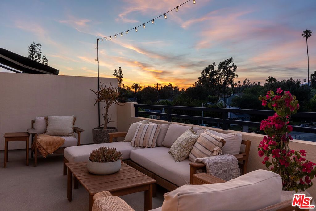 Image 28 of property listing at 812 Fremont Avenue 302, South Pasadena, CA 91030