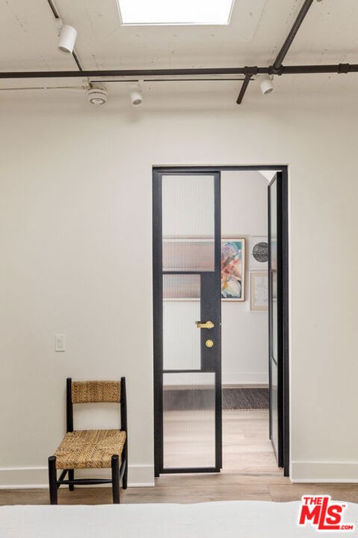 Image 8 of property listing at 812 Fremont Avenue 302, South Pasadena, CA 91030