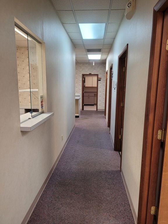 Image 28 of property listing at 3307 Broadway Street, Mt Vernon, IL 62864