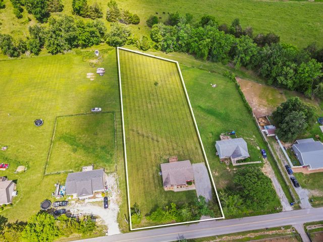 574 Keytown Rd, Portland, TN 37148