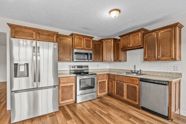 574 Keytown Rd, Portland, TN 37148