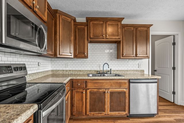 574 Keytown Rd, Portland, TN 37148