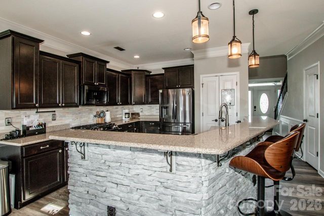 2416 Chinkapin Court, Gastonia, NC 28054