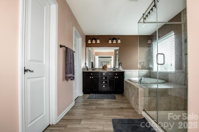 2416 Chinkapin Court, Gastonia, NC 28054