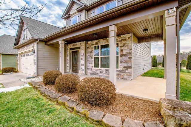 2416 Chinkapin Court, Gastonia, NC 28054