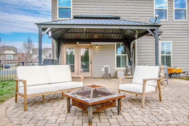 2416 Chinkapin Court, Gastonia, NC 28054