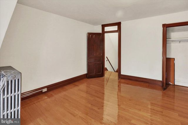 425 CHESTNUT ST, Reading, PA 19602