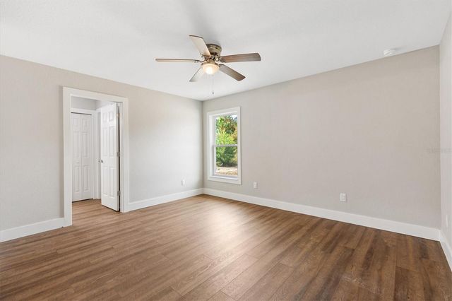 2 FISHER LANE TRAIL, Ocklawaha, FL 32179