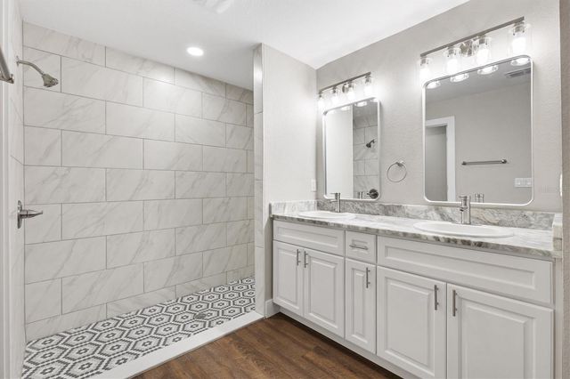 2 FISHER LANE TRAIL, Ocklawaha, FL 32179