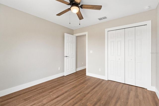 2 FISHER LANE TRAIL, Ocklawaha, FL 32179