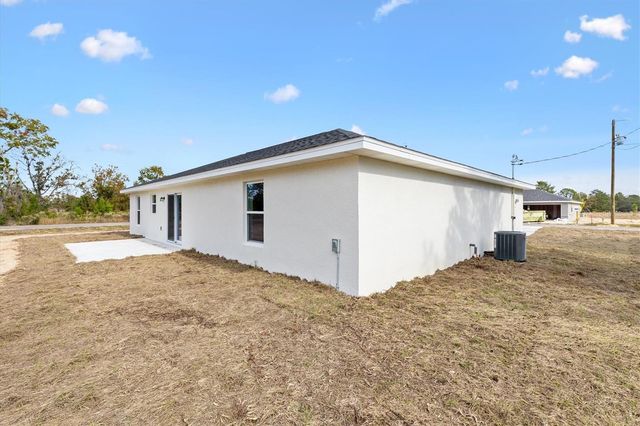 2 FISHER LANE TRAIL, Ocklawaha, FL 32179