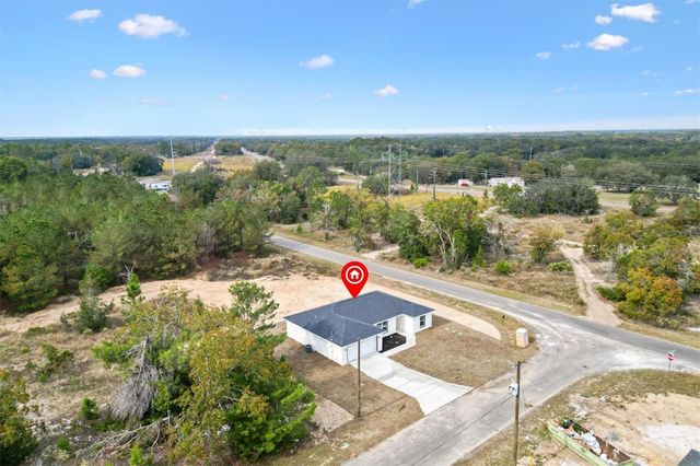 2 FISHER LANE TRAIL, Ocklawaha, FL 32179