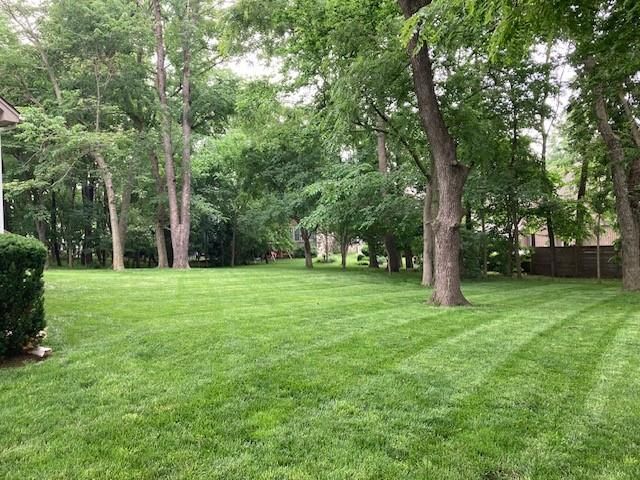 7805 N Rhode Avenue, Kansas City, MO 64152