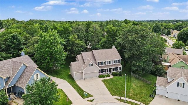 7805 N Rhode Avenue, Kansas City, MO 64152