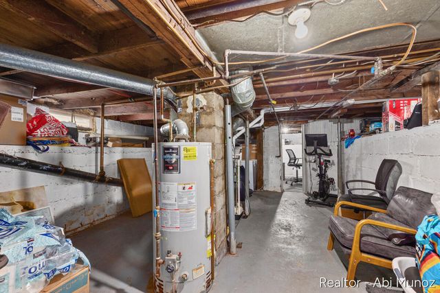 2852 Longstreet Avenue Sw, City Of Wyoming, MI 49509