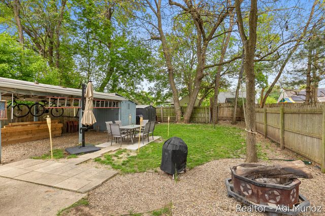 2852 Longstreet Avenue Sw, City Of Wyoming, MI 49509