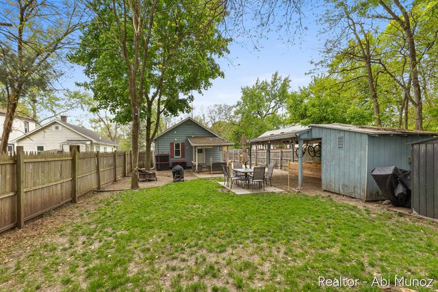 2852 Longstreet Avenue Sw, City Of Wyoming, MI 49509