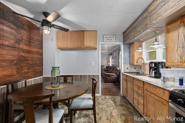 2852 Longstreet Avenue Sw, City Of Wyoming, MI 49509
