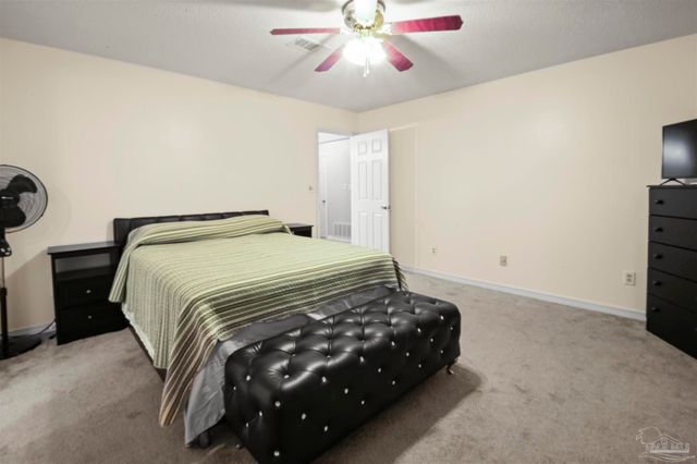 5976 N Blue Angel Pkwy, Pensacola, FL 32526