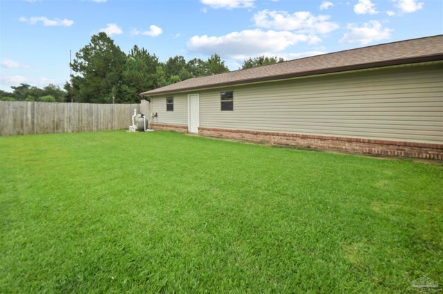 5976 N Blue Angel Pkwy, Pensacola, FL 32526