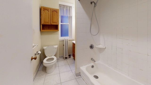 17 Green St 4, Brookline, MA 02446