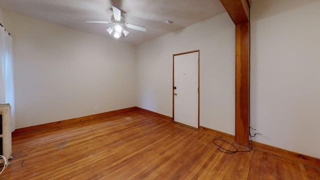 17 Green St 4, Brookline, MA 02446