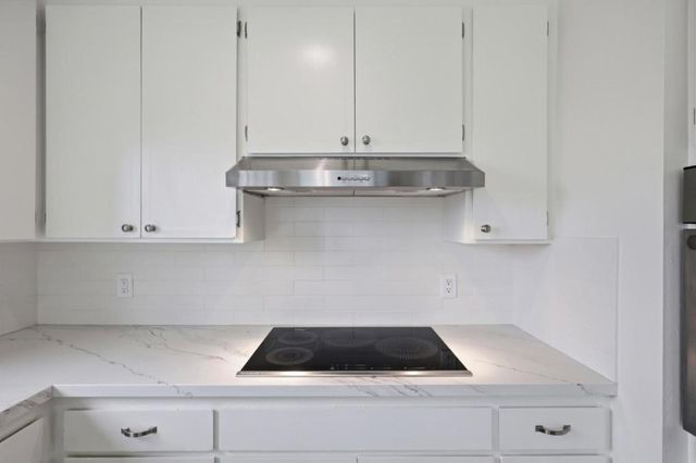 407 Saint Joseph Avenue, Half Moon Bay, CA 94019