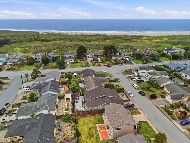 407 Saint Joseph Avenue, Half Moon Bay, CA 94019