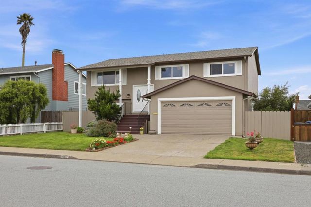 407 Saint Joseph Avenue, Half Moon Bay, CA 94019