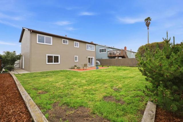 407 Saint Joseph Avenue, Half Moon Bay, CA 94019