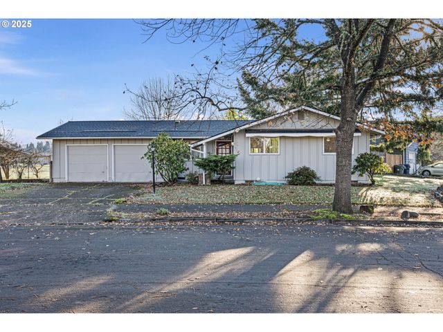 1925 HARVARD Dr, Eugene, OR 97405