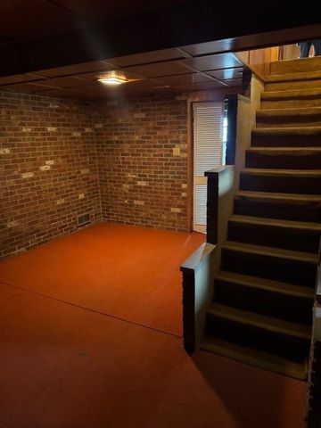 201 Hillvue Dr, Twp Of But Se, PA 16001