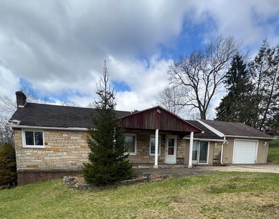 201 Hillvue Dr, Twp Of But Se, PA 16001