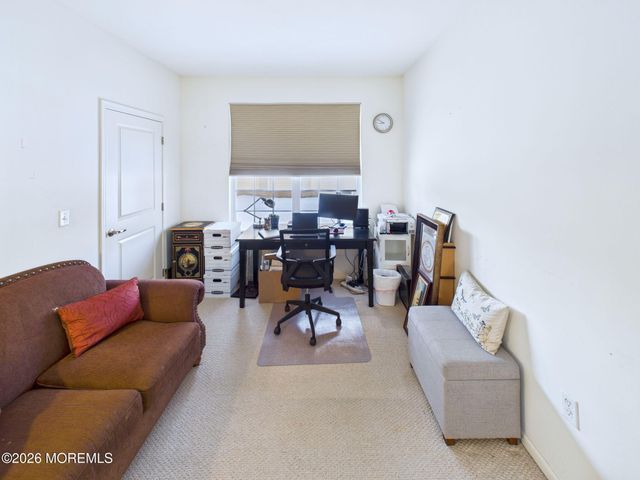 28 Wisniewski Road, Sayreville, NJ 08872