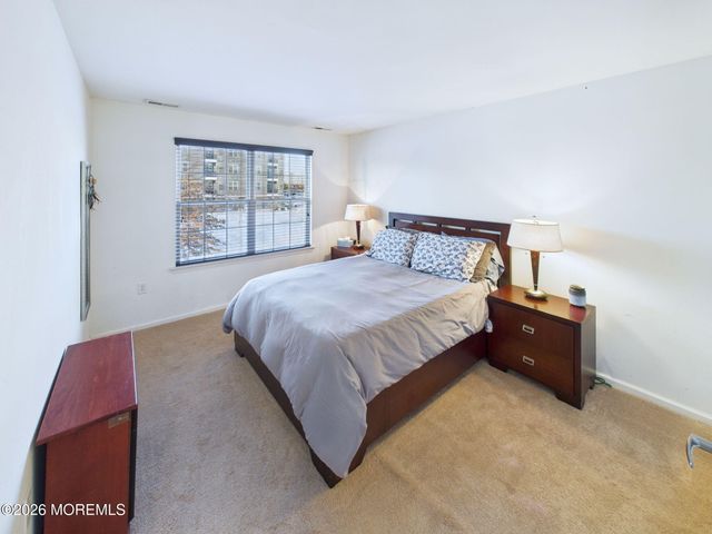 28 Wisniewski Road, Sayreville, NJ 08872