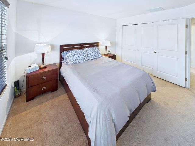 28 Wisniewski Road, Sayreville, NJ 08872