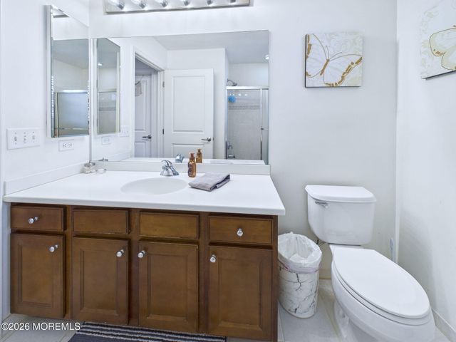 28 Wisniewski Road, Sayreville, NJ 08872