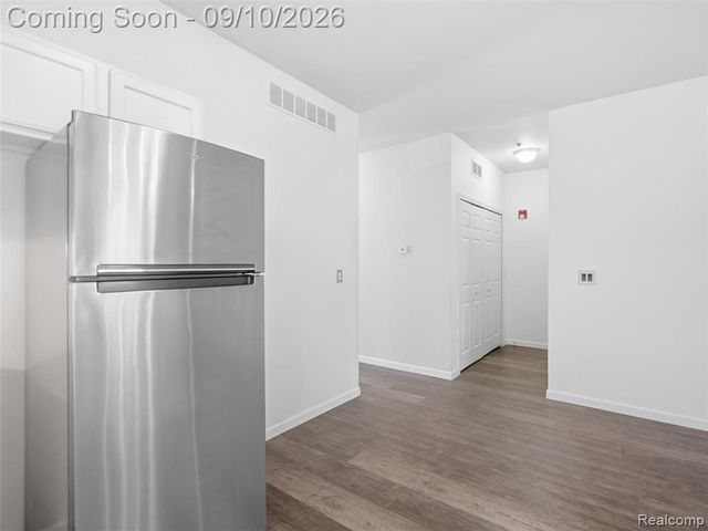 14579 Vauxhall Drive, Sterling Heights, MI 48313